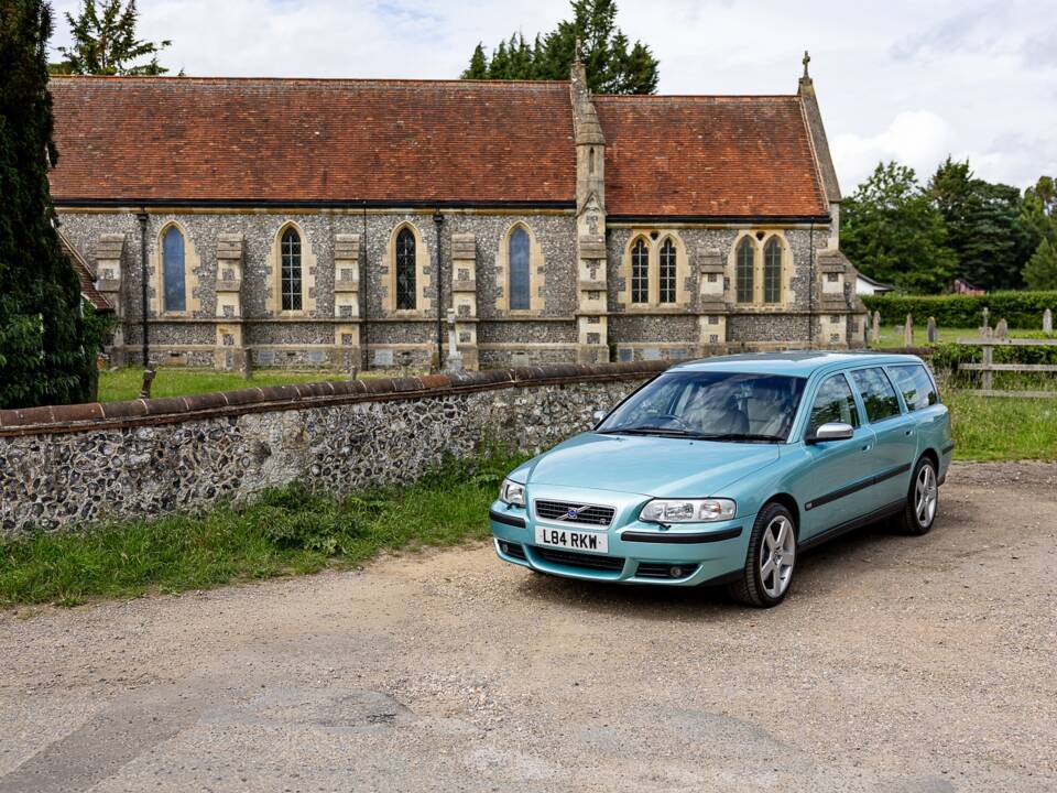 Image 15/50 de Volvo V70 R AWD (2003)