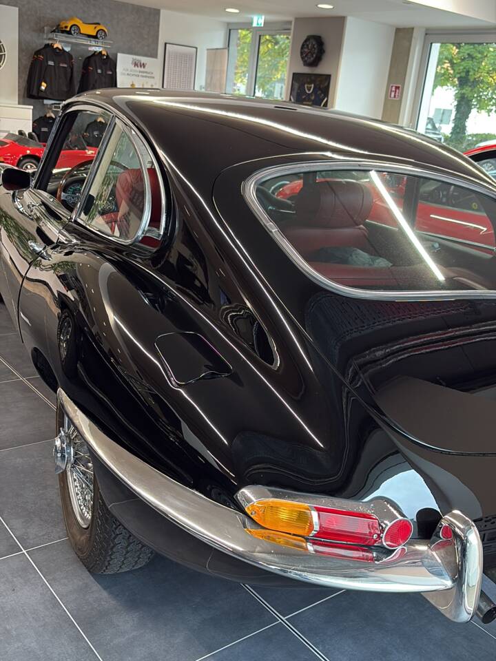 Afbeelding 5/34 van Jaguar E-Type (1968)