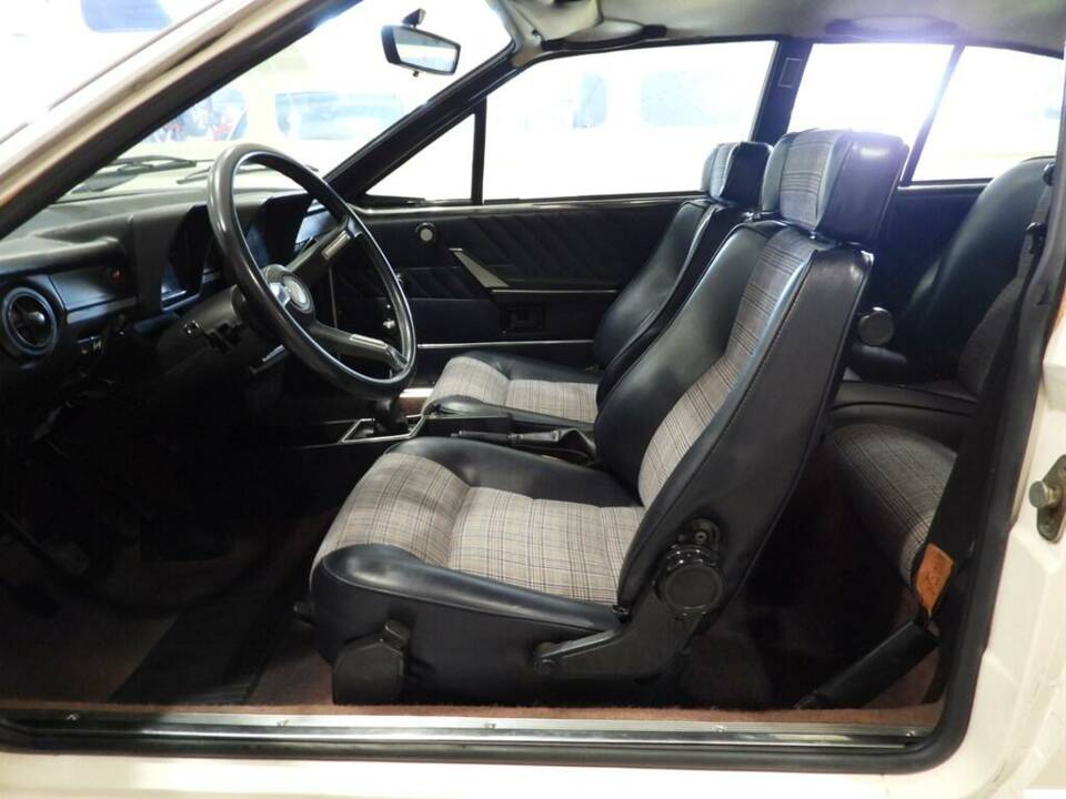 Bild 5/14 von Alfa Romeo Alfetta GT 1.6 (1979)