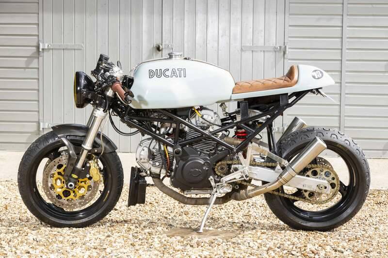 Image 2/36 of Ducati DUMMY (1995)