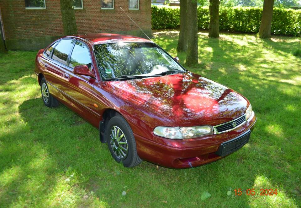 Image 1/38 of Mazda 626 2.0i (1994)