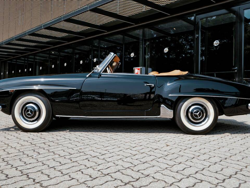 Image 4/42 of Mercedes-Benz 190 SL (1961)
