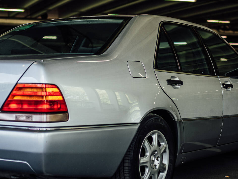 Image 34/57 de Mercedes-Benz 500 SE (1992)
