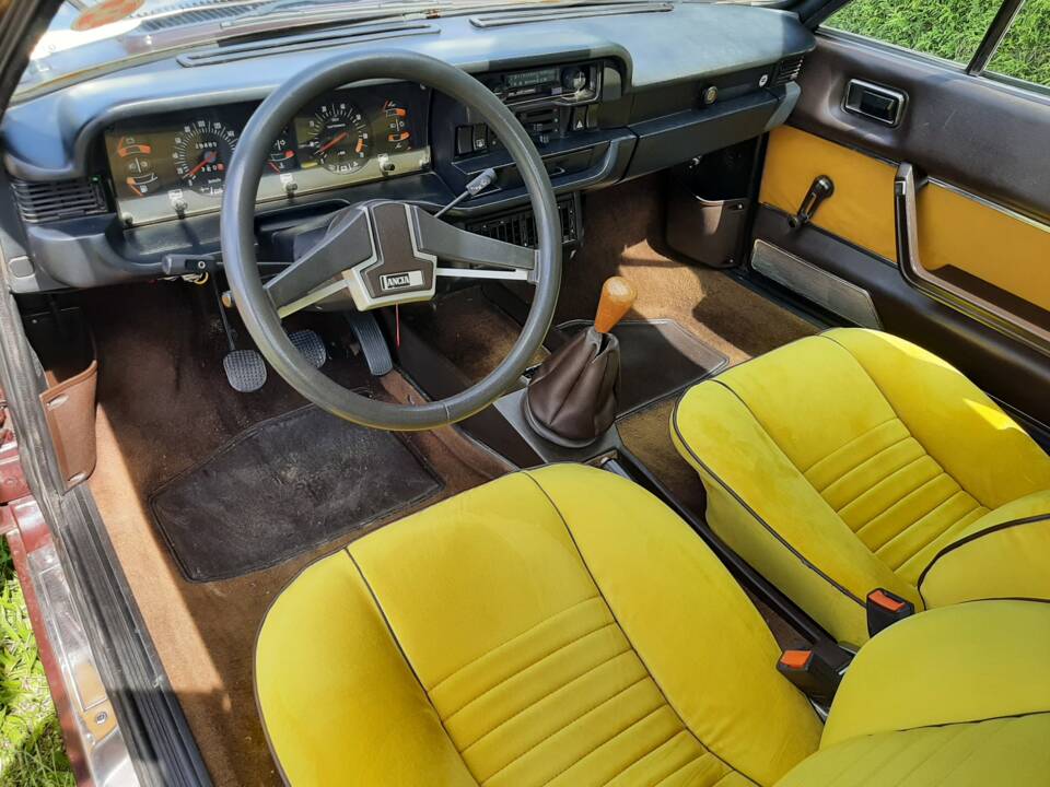 Image 21/25 of Lancia Beta Coupe 1300 (1979)