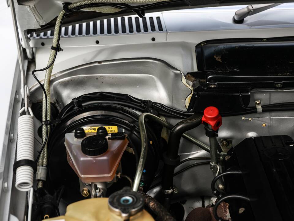 Afbeelding 41/50 van Mercedes-Benz 300 SL (1989)