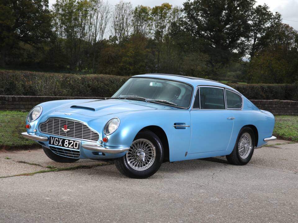 Imagen 13/31 de Aston Martin DB 6 (1968)