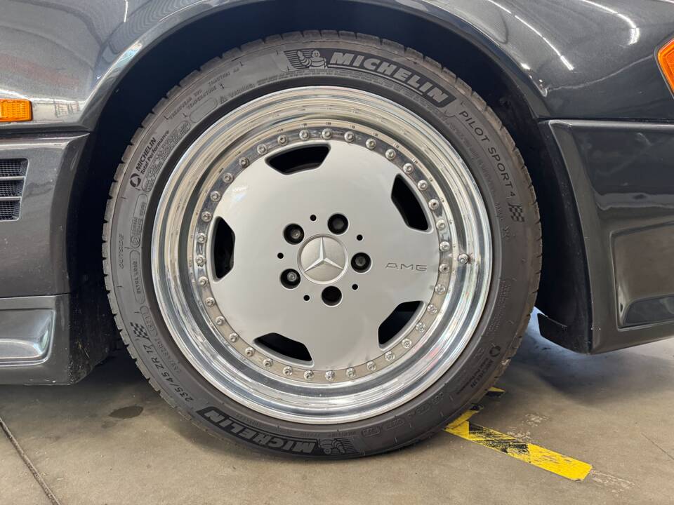 Bild 24/48 von Mercedes-Benz 500 SL 6.0 AMG (1991)