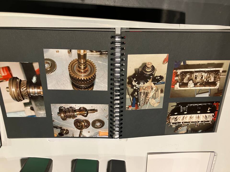 Immagine 14/14 di Triumph TR 6 PI (1972)