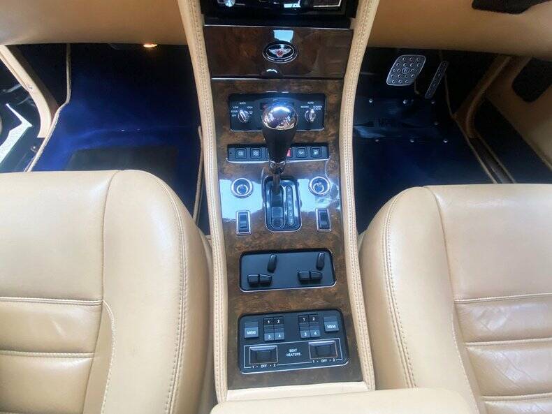 Imagen 49/50 de Bentley Brooklands R Mulliner (1998)