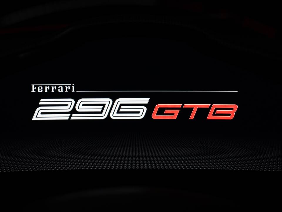Image 28/30 of Ferrari 296 GTB (2022)