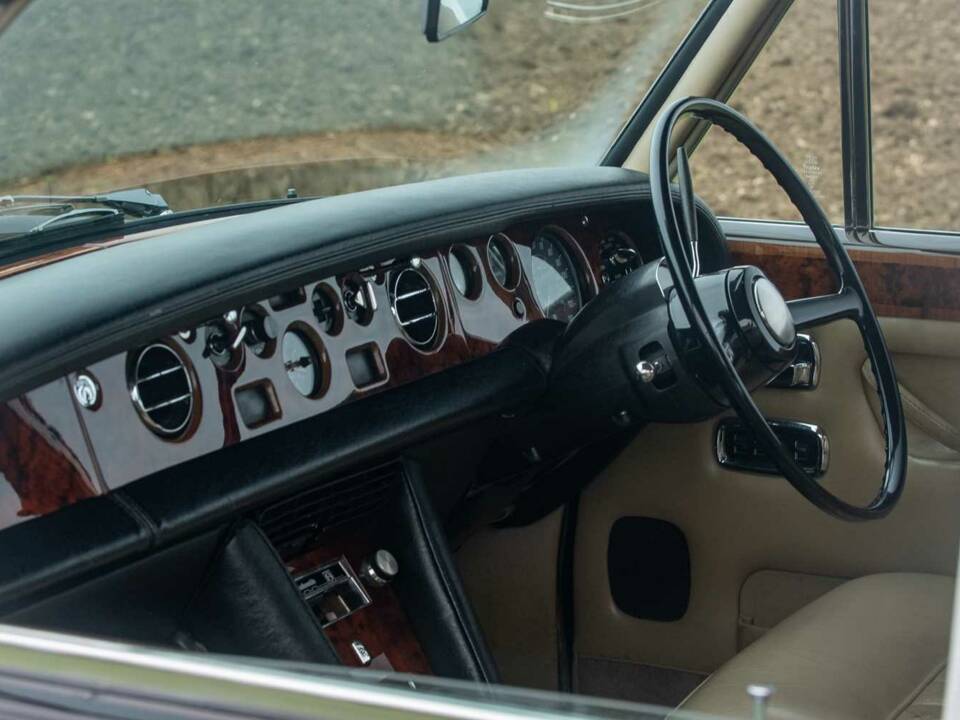Bild 10/50 von Rolls-Royce Silver Shadow I (1972)