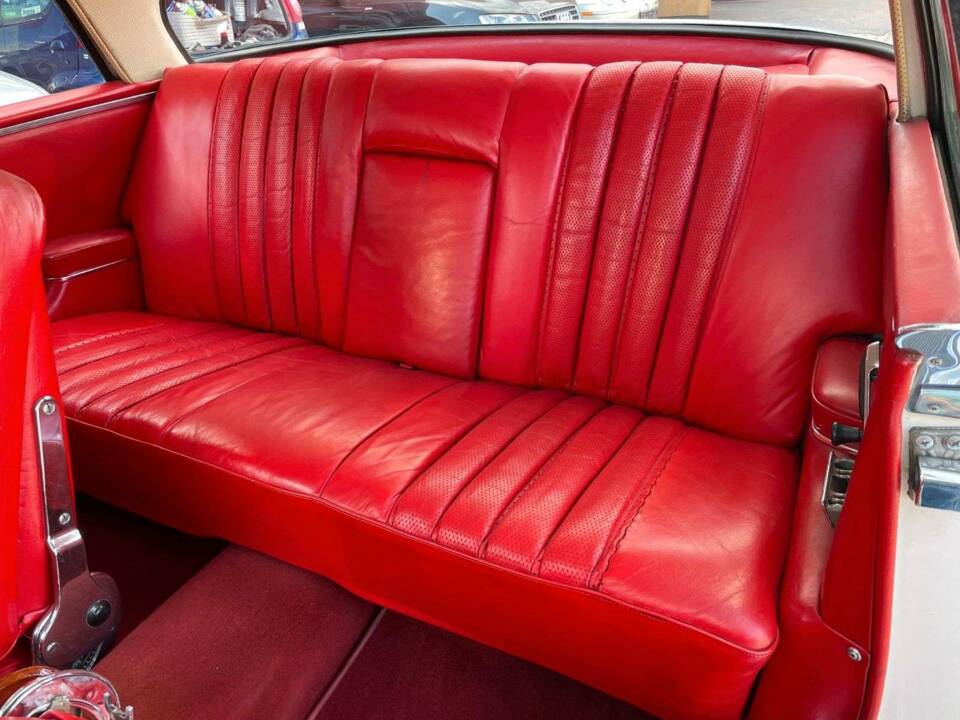 Imagen 17/20 de Mercedes-Benz 220 SE b (1965)
