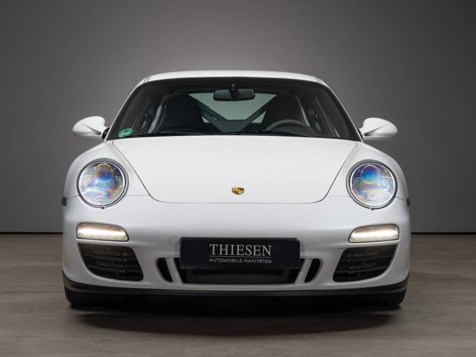 Imagen 3/46 de Porsche 911 Carrera GTS (2011)
