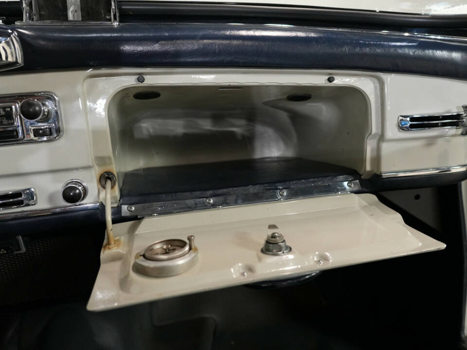 Bild 39/50 von Mercedes-Benz 190 SL (1958)