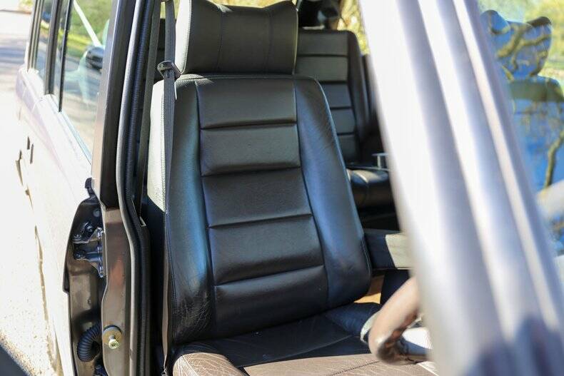 Image 9/50 of Land Rover Range Rover Vogue LSE (1994)