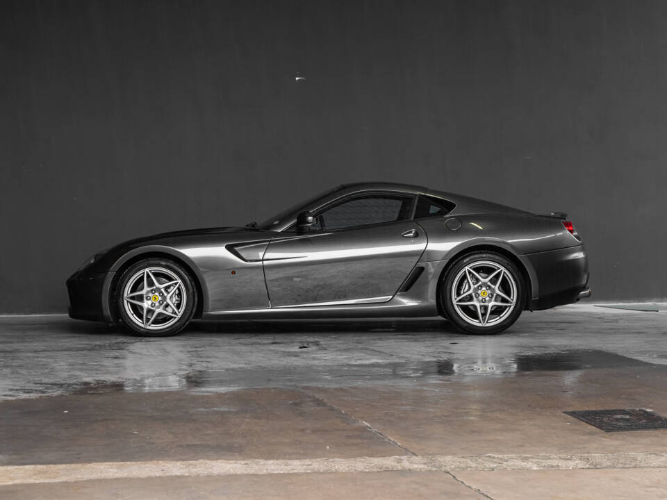 Imagen 8/72 de Ferrari 599 GTB Fiorano (2006)