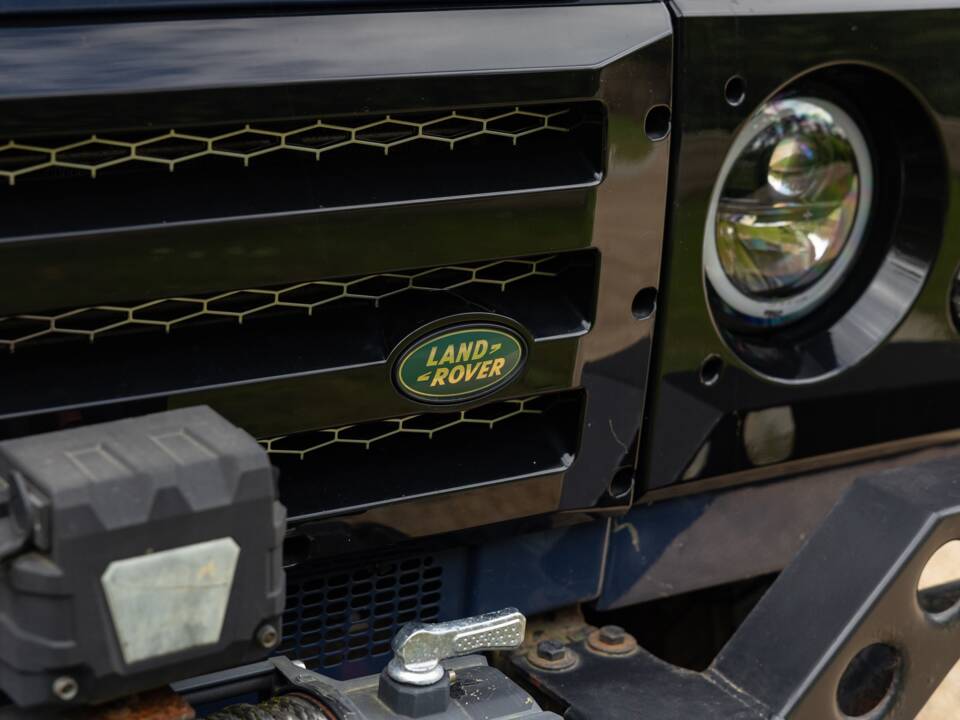 Image 42/43 of Land Rover Defender 90 (2010)
