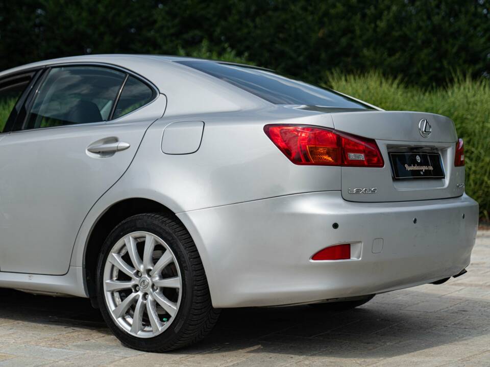 Afbeelding 10/50 van Lexus IS 220d (2006)