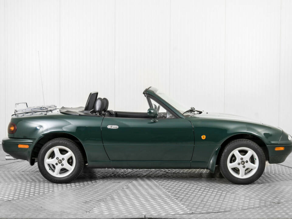 Image 10/50 of Mazda MX-5 1.6 (1997)
