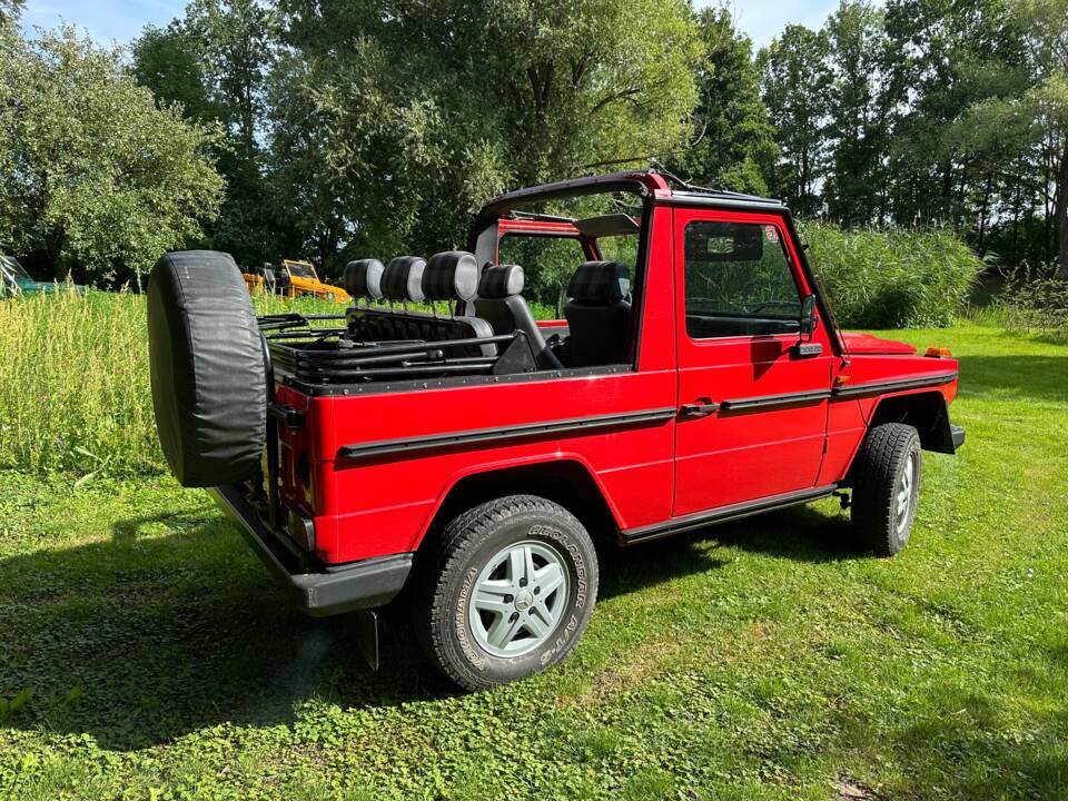 Image 3/25 de Mercedes-Benz 300 GD (SWB) (1987)