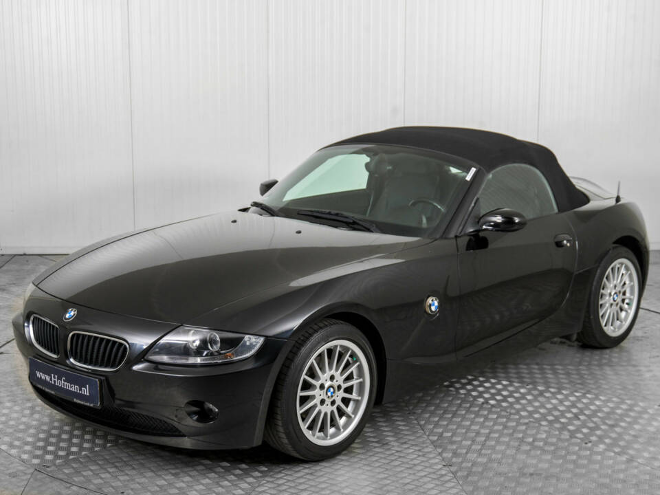 Immagine 45/50 di BMW Z4 2.2i (2005)