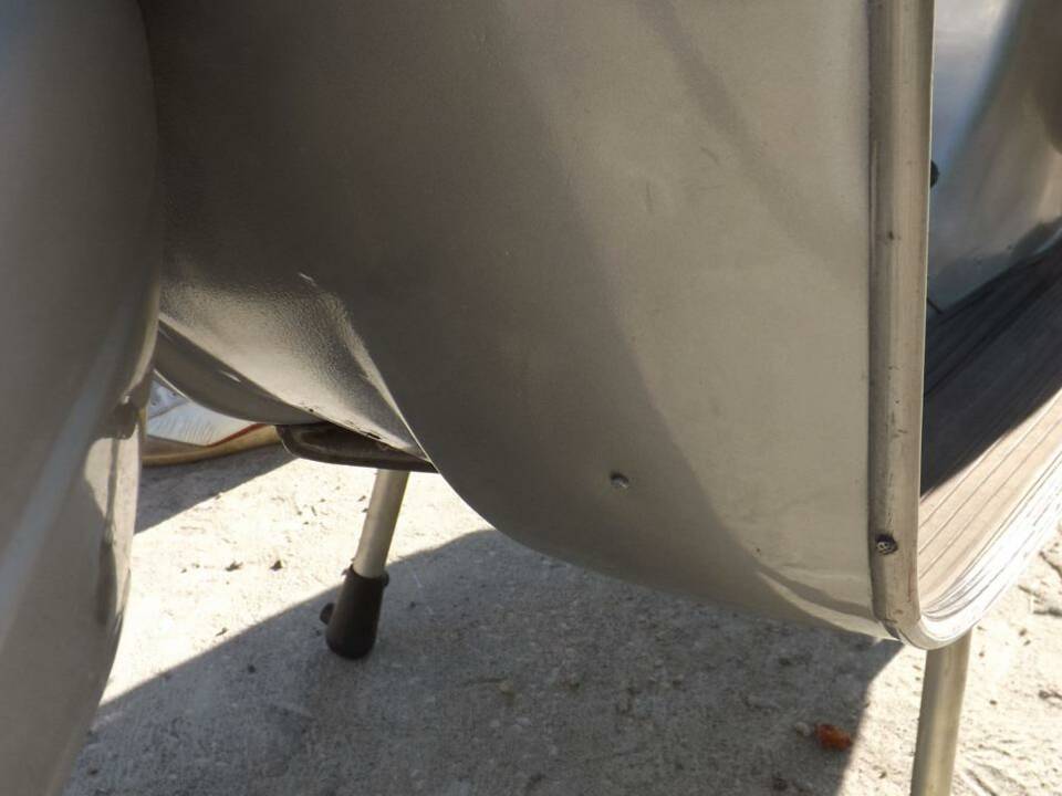 Image 36/43 of Piaggio Vespa 125 Primavera (1973)