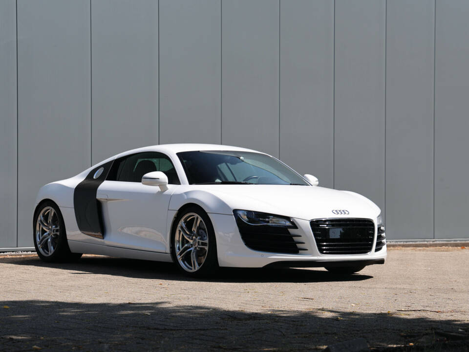 Bild 22/53 von Audi R8 (2008)