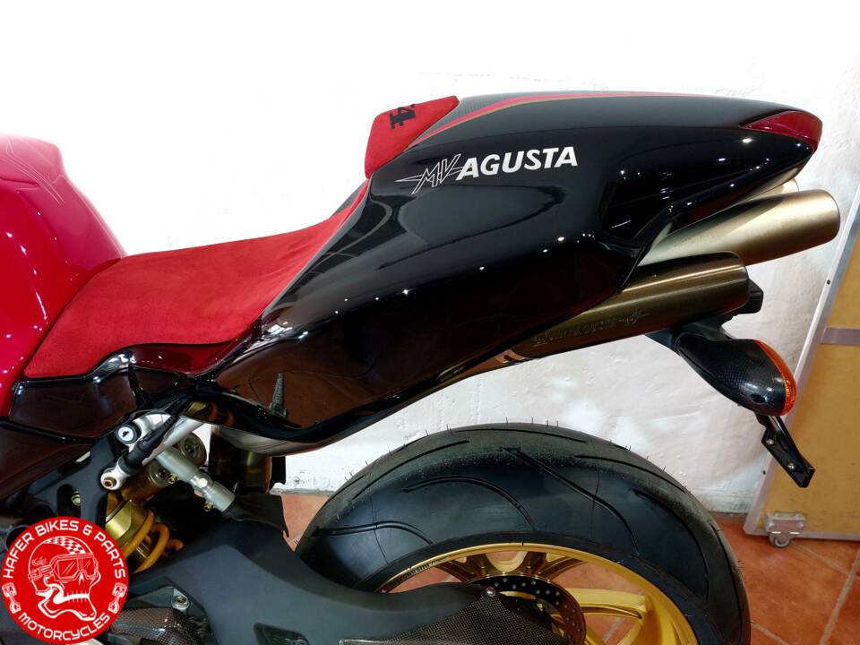 Immagine 40/50 di MV Agusta DUMMY (2004)