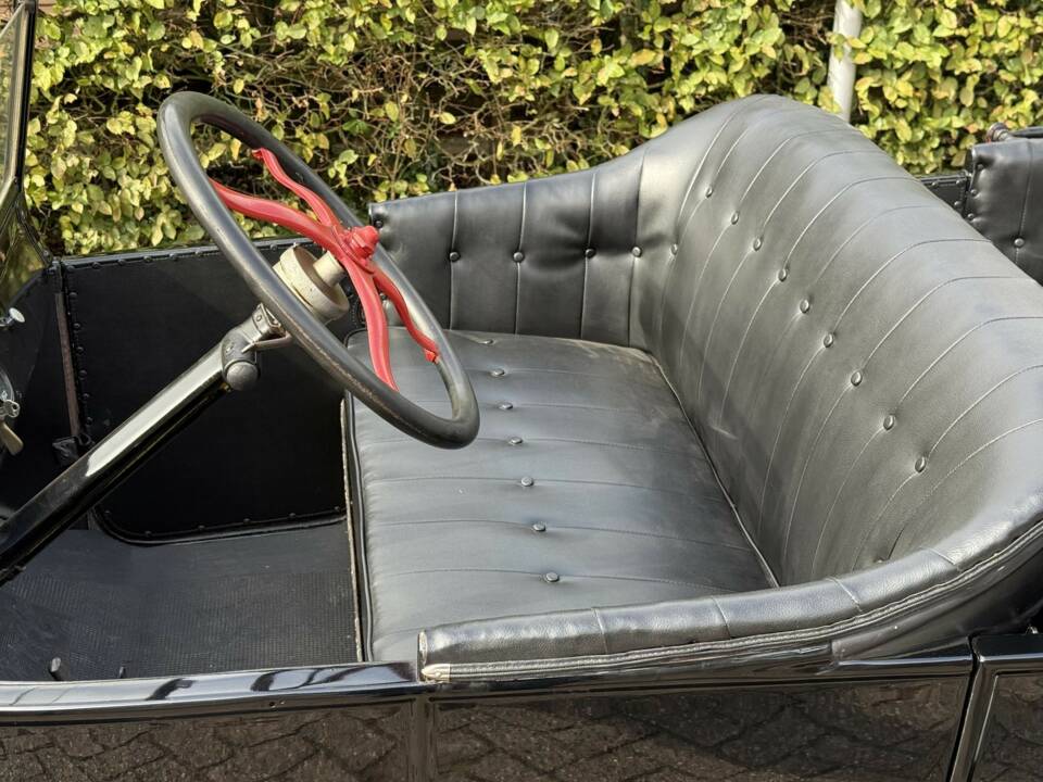 Afbeelding 8/13 van Ford Modell T Touring (1925)