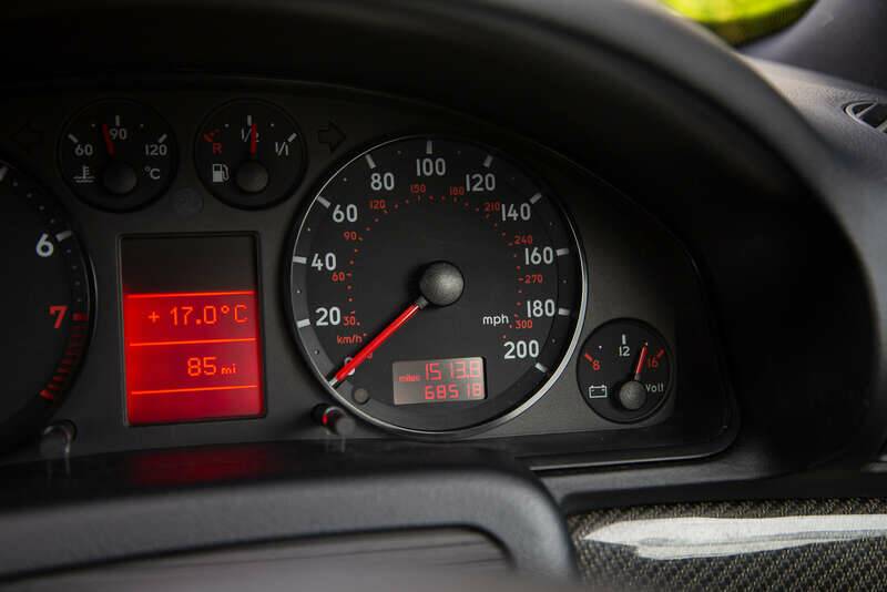 Image 10/50 de Audi RS4 Avant (2001)