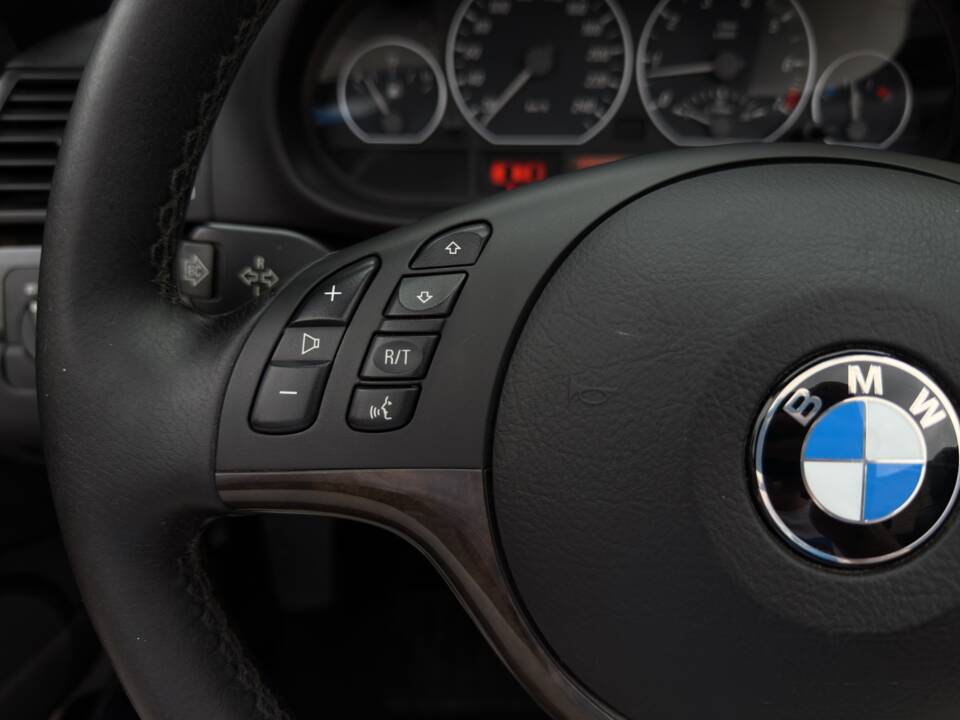 Bild 38/41 von BMW 320Ci (2006)