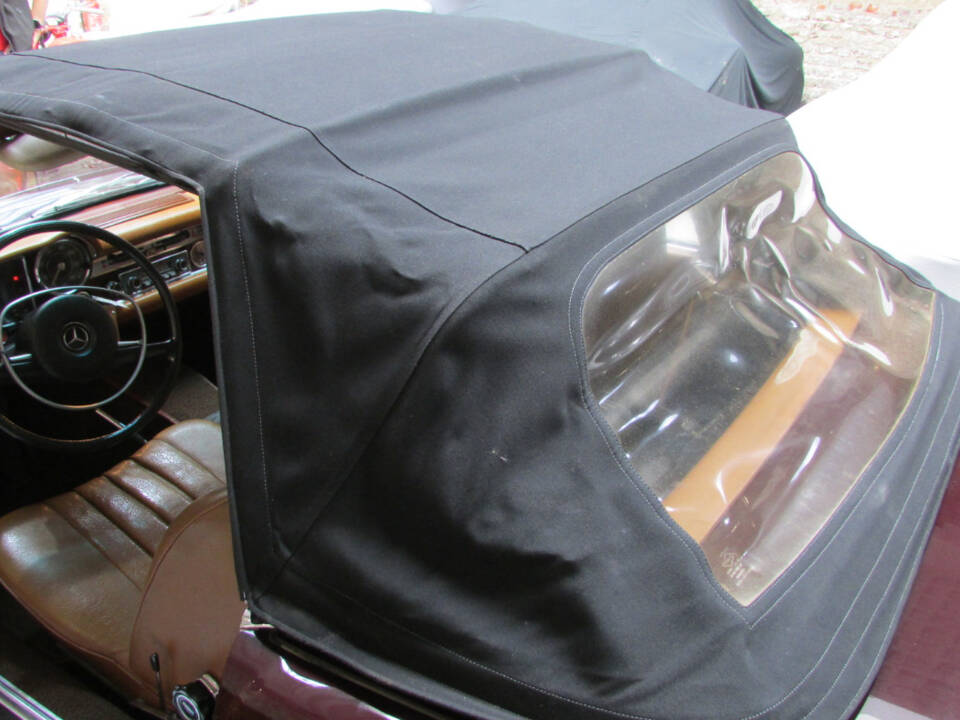 Image 22/23 of Mercedes-Benz 280 SL (1969)
