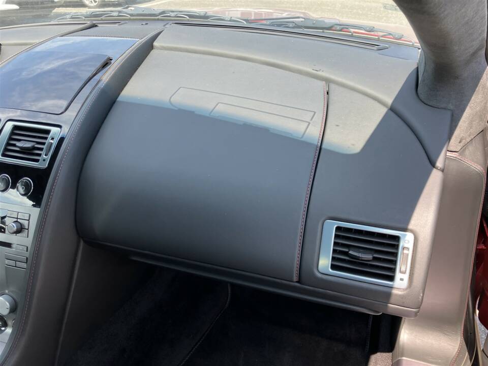 Bild 36/60 von Aston Martin DB 9 Volante (2007)