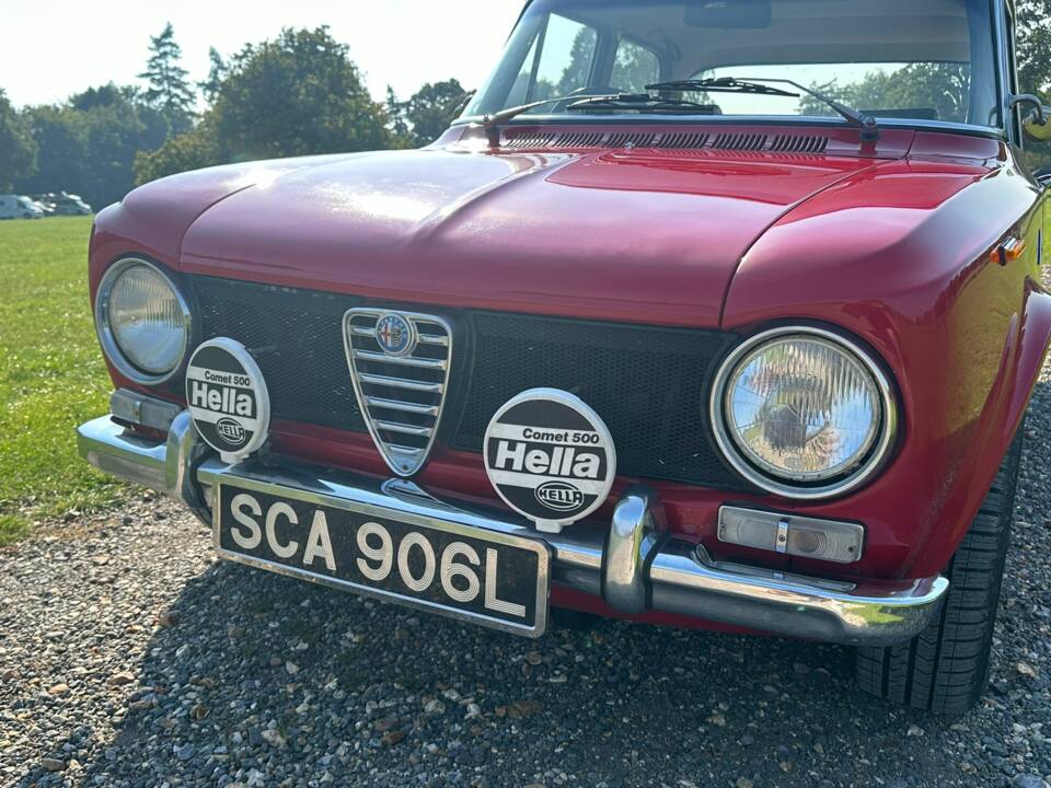 Image 18/78 of Alfa Romeo Giulia Super 1.6 (1973)