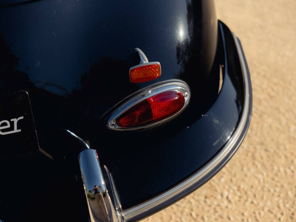 Immagine 18/54 di Porsche 356 C 1600 SC (1964)
