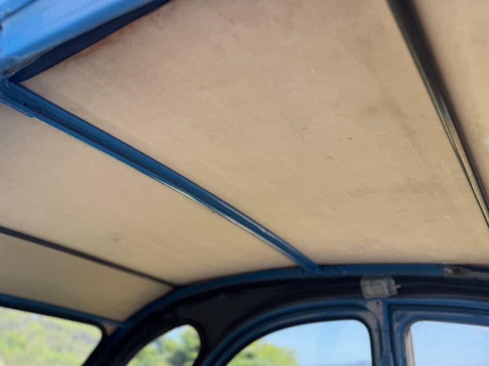 Image 22/25 of Citroën 2 CV 6 (1976)