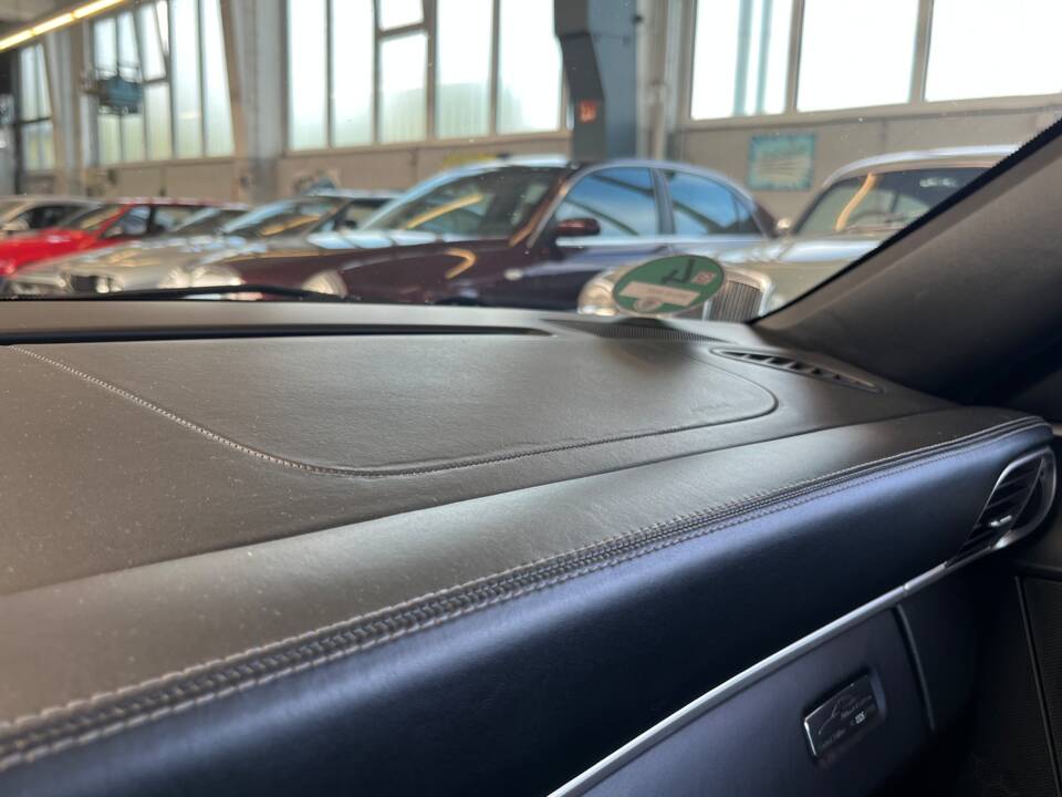 Image 4/39 of Porsche 911 Carrera (2011)