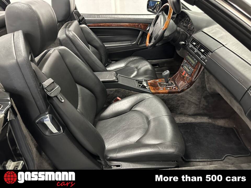 Image 14/15 of Mercedes-Benz SL 500 (1997)