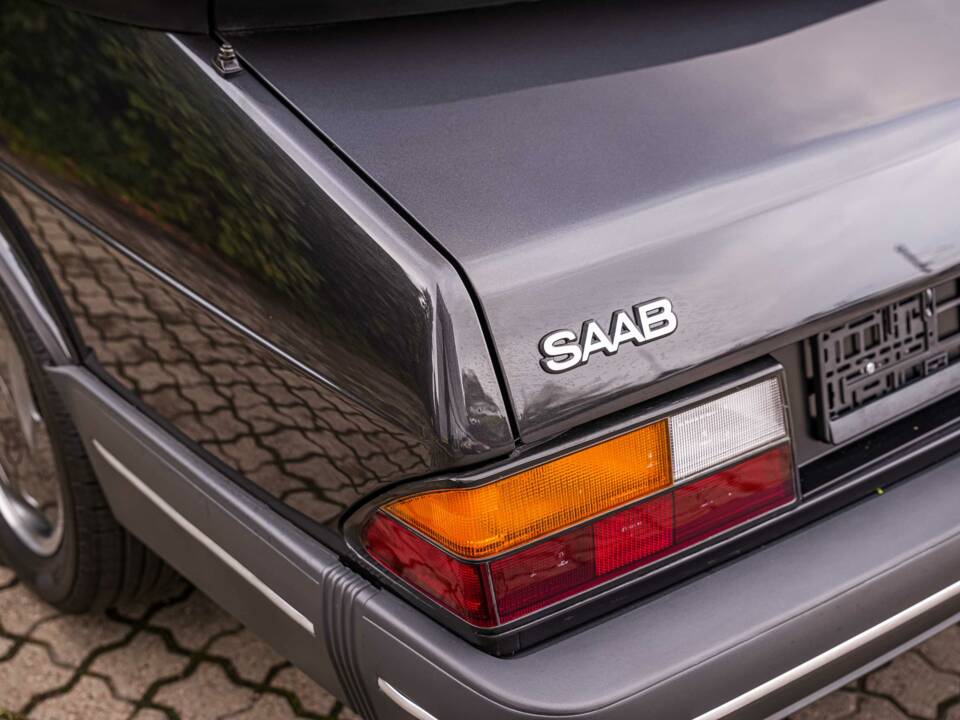 Image 29/89 of Saab 900 Turbo S 16V (1993)
