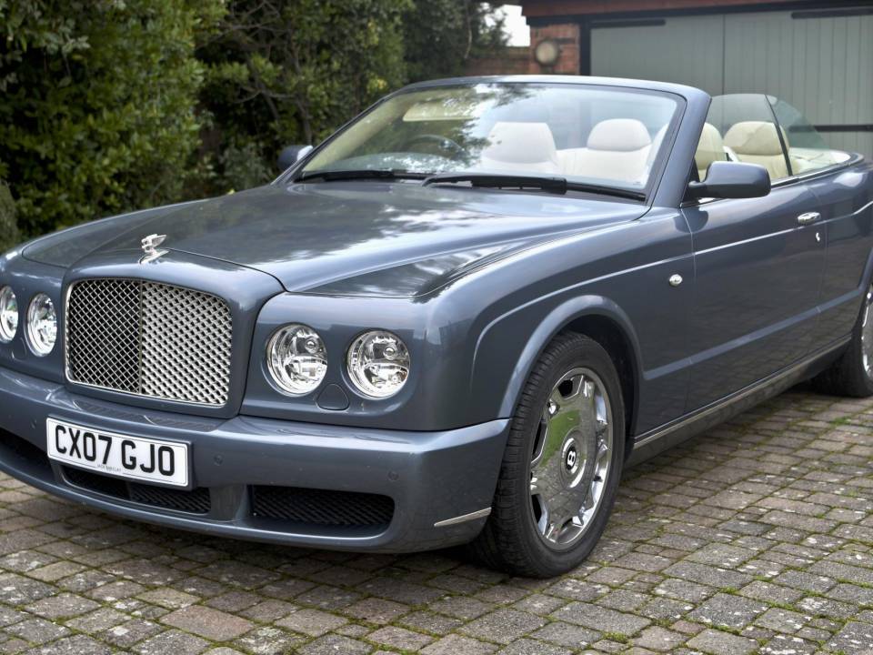 Image 4/50 of Bentley Azure (2007)