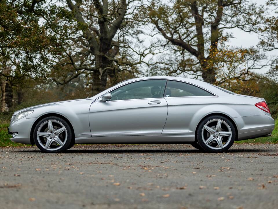 Bild 46/50 von Mercedes-Benz CL 500 (2009)