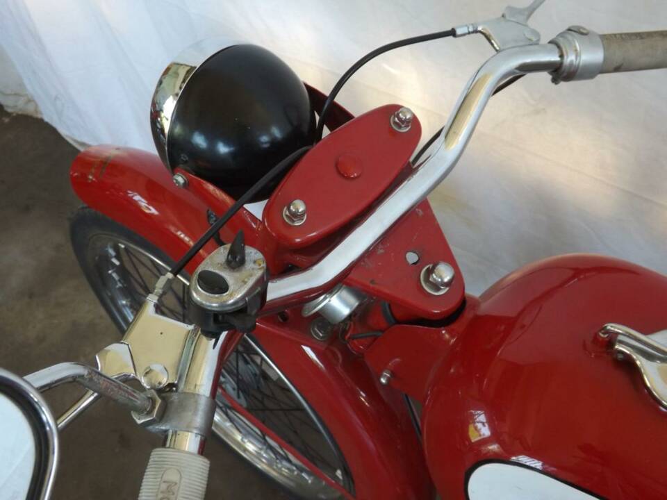 Image 11/44 of Moto Guzzi Cardellino 75 (1957)