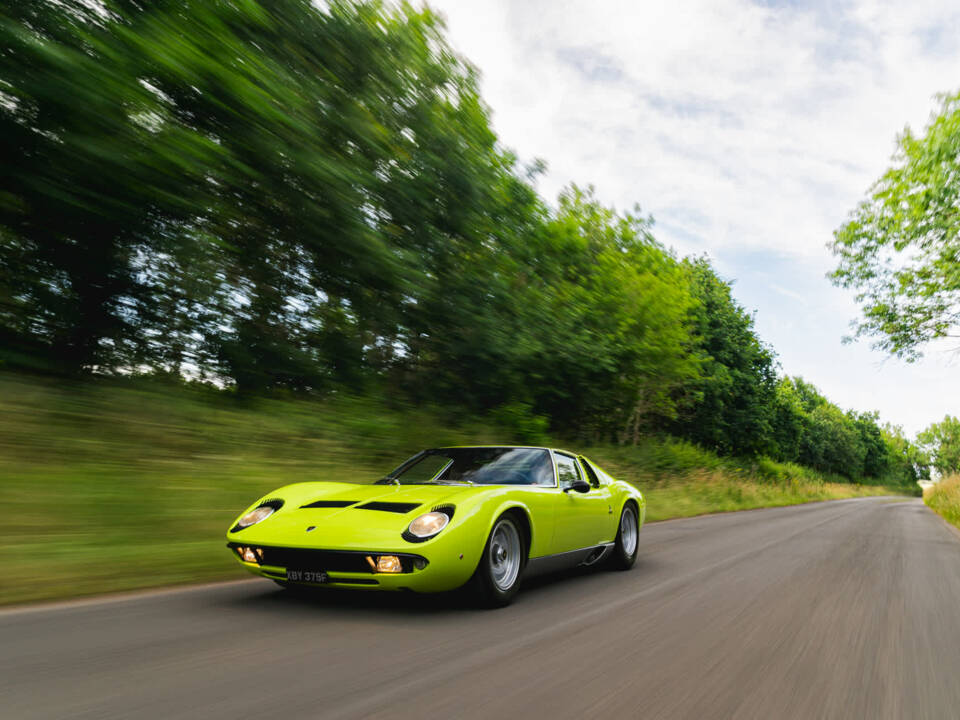 Bild 11/30 von Lamborghini Miura P 400 S (1968)