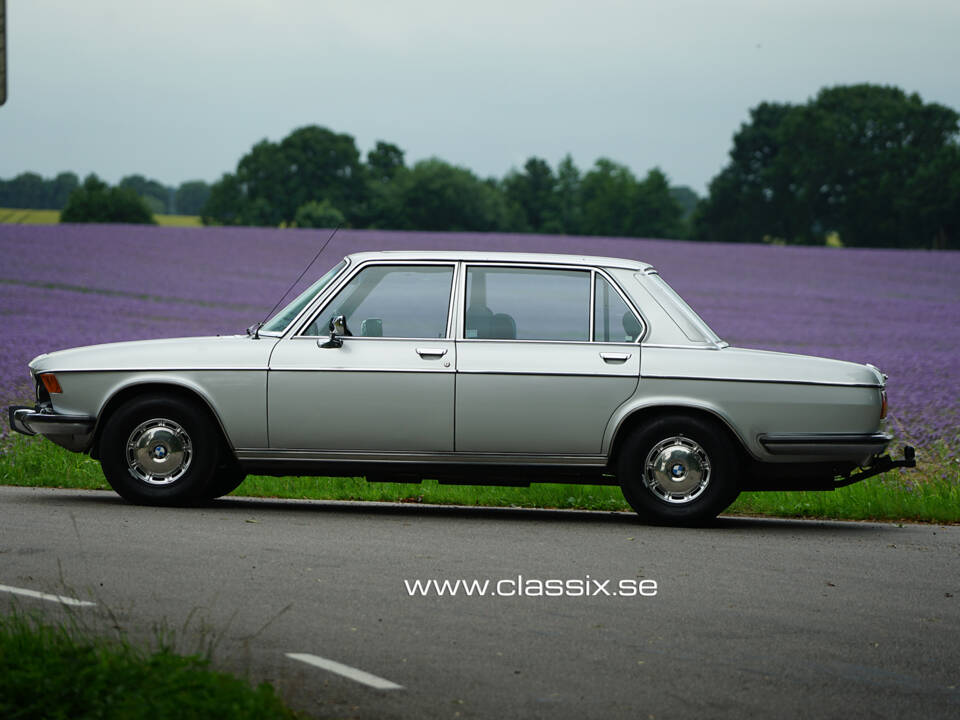 Bild 8/15 von BMW 3,0 L (1975)