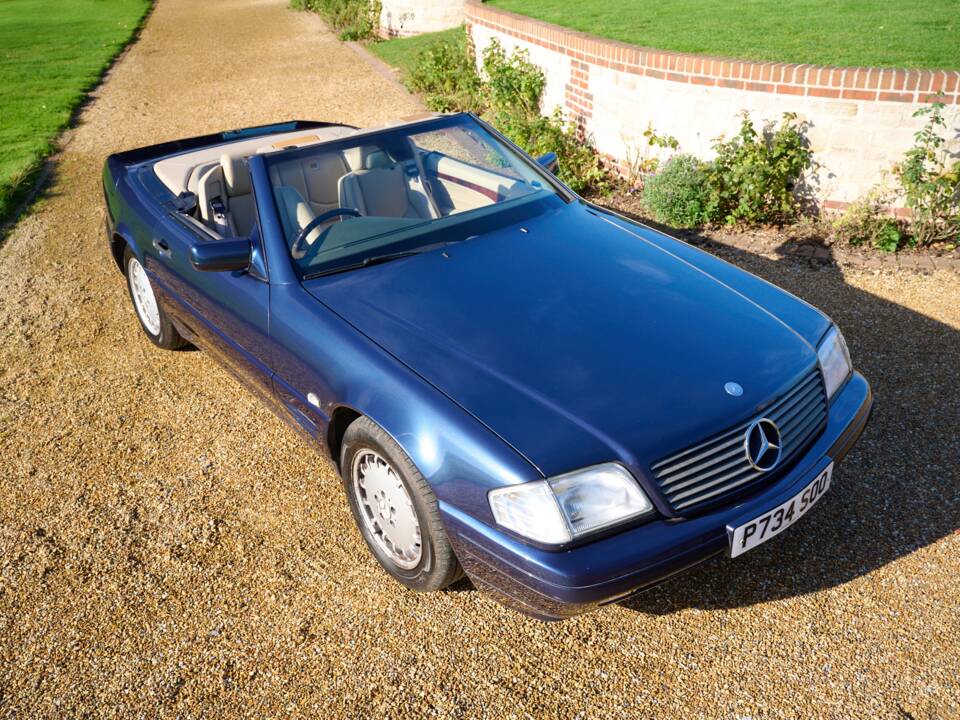 Image 10/50 of Mercedes-Benz SL 280 (1996)