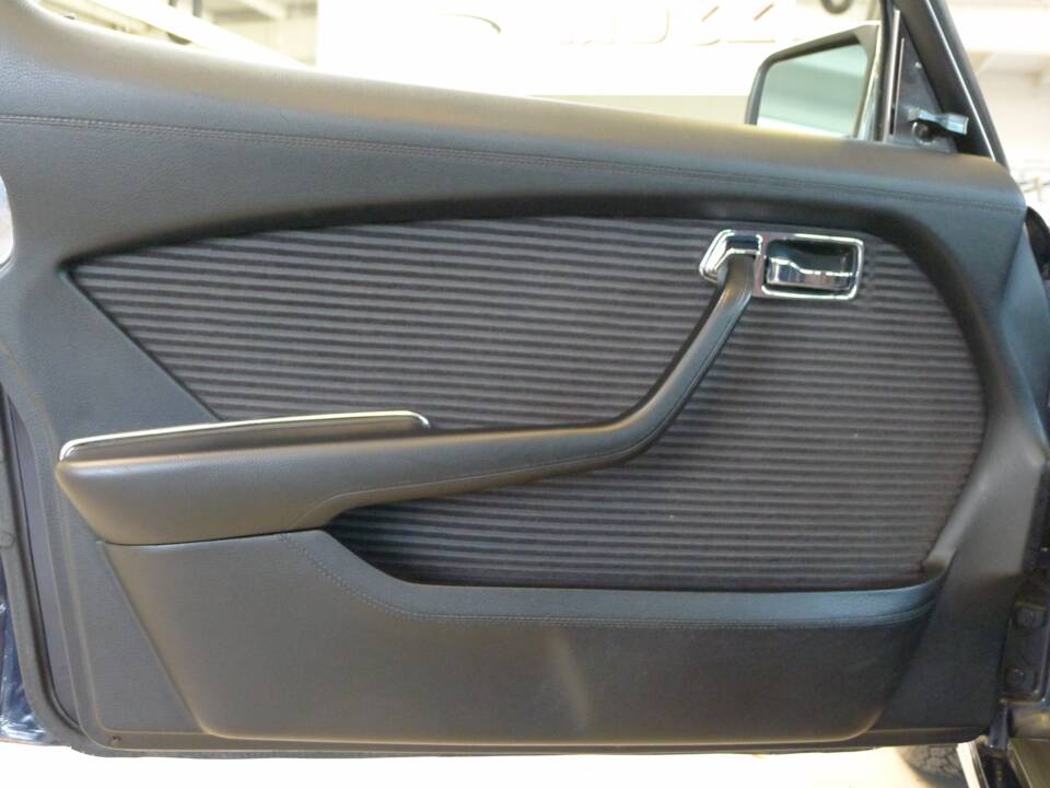 Immagine 13/42 di Mercedes-Benz 450 SEL 6,9 (1976)