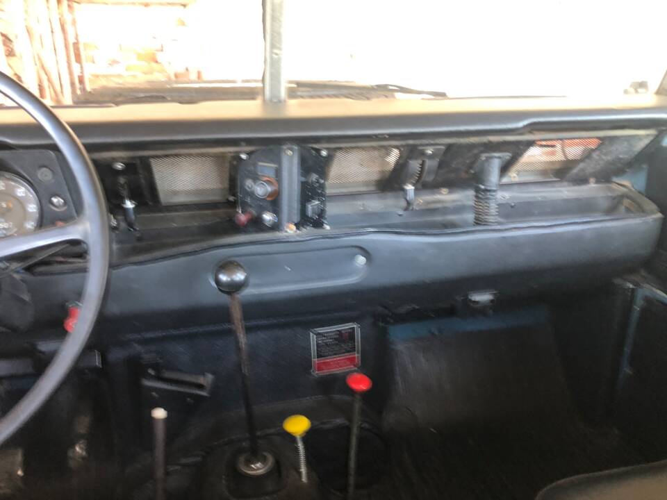 Image 12/12 de Land Rover 88 (1983)