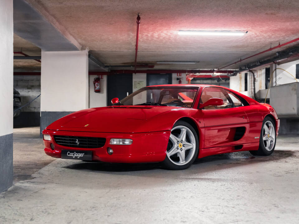 Afbeelding 1/46 van Ferrari F 355 Berlinetta (1997)