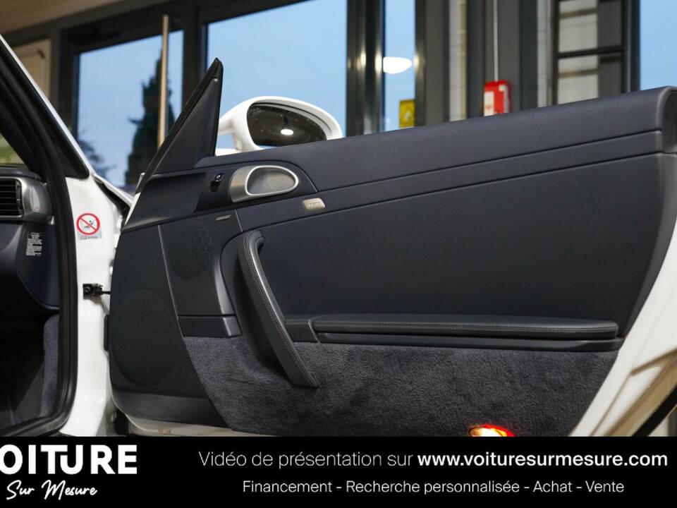 Image 20/29 of Porsche 911 Carrera 4S (2006)