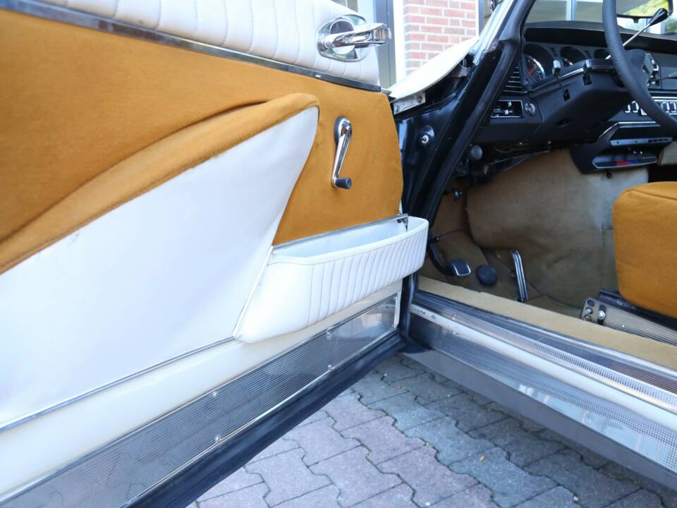 Image 29/50 of Citroën DS 20 Pallas (1971)